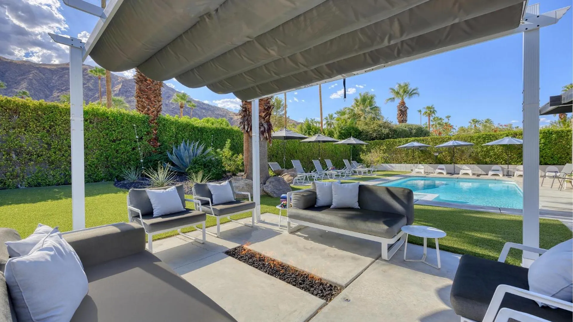 4Br Midcentury Alexander Home In Vista Las Palmas Palm Springs United States