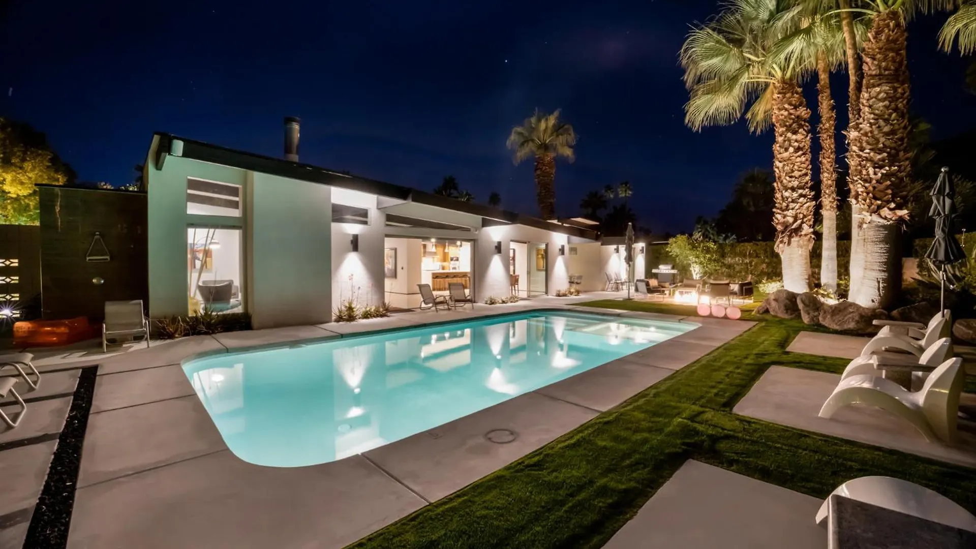 Holiday home 4Br Midcentury Alexander Home In Vista Las Palmas Palm Springs United States