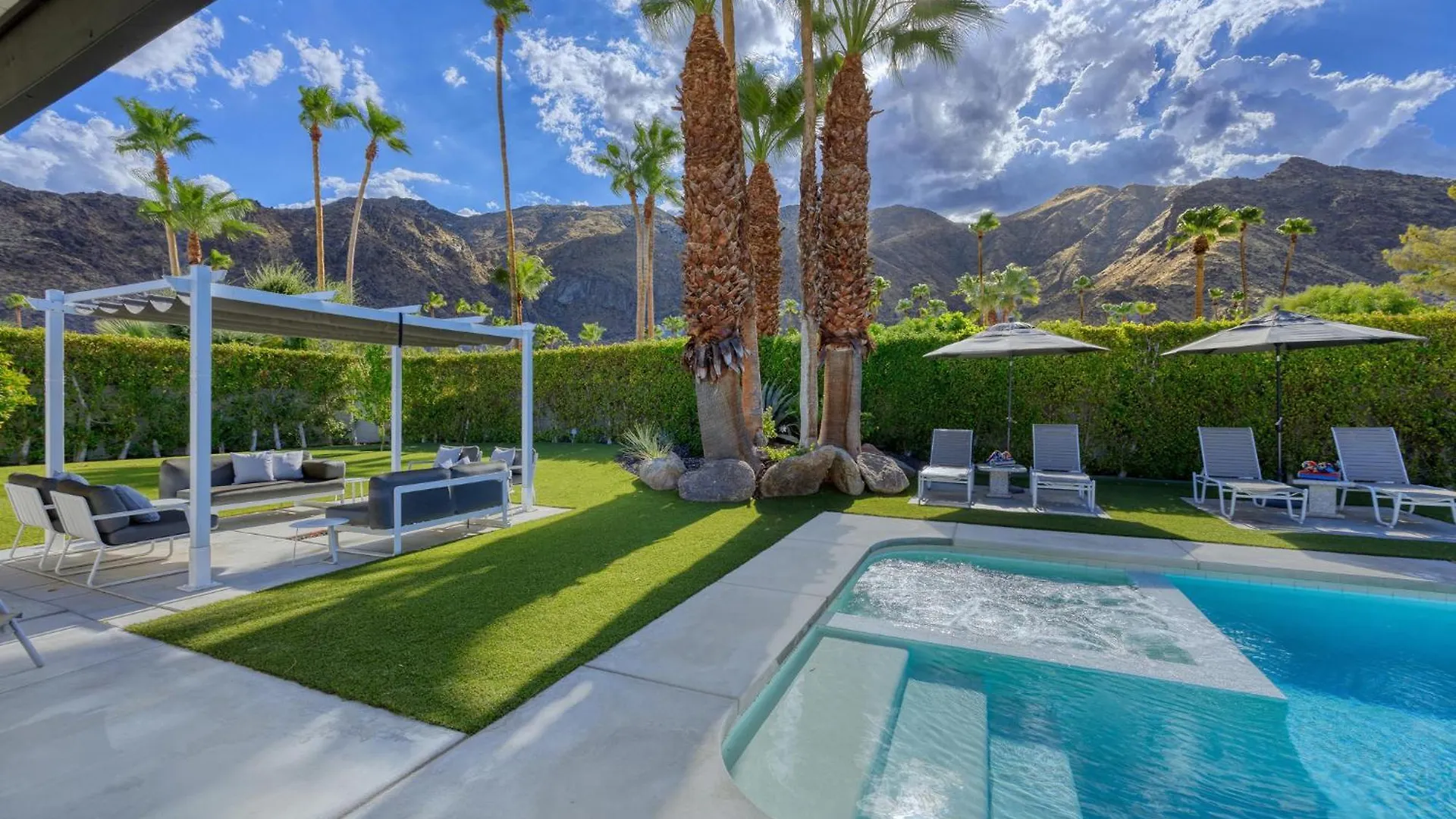 Holiday home 4Br Midcentury Alexander Home In Vista Las Palmas Palm Springs United States