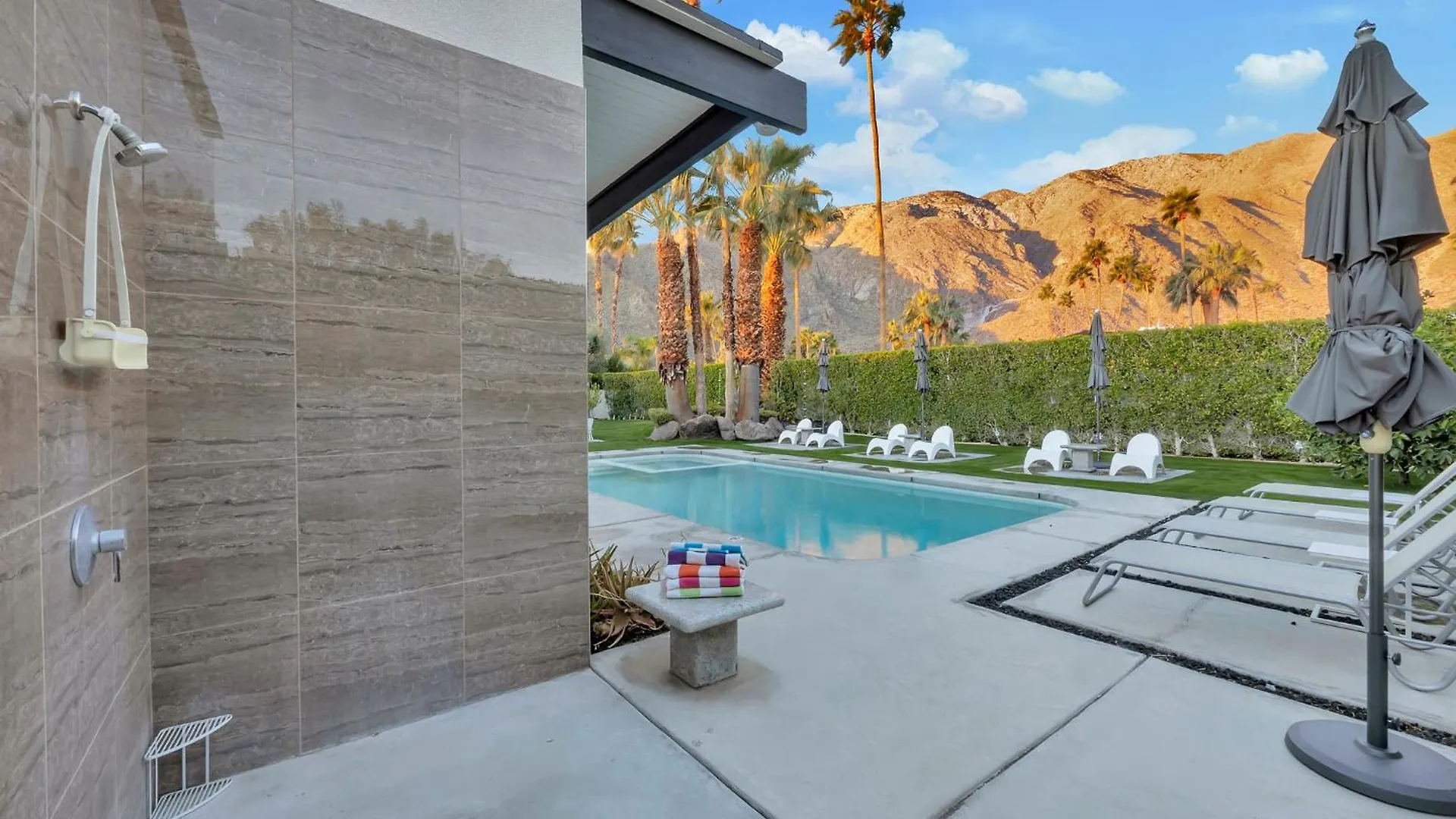 Holiday home 4Br Midcentury Alexander Home In Vista Las Palmas Palm Springs United States