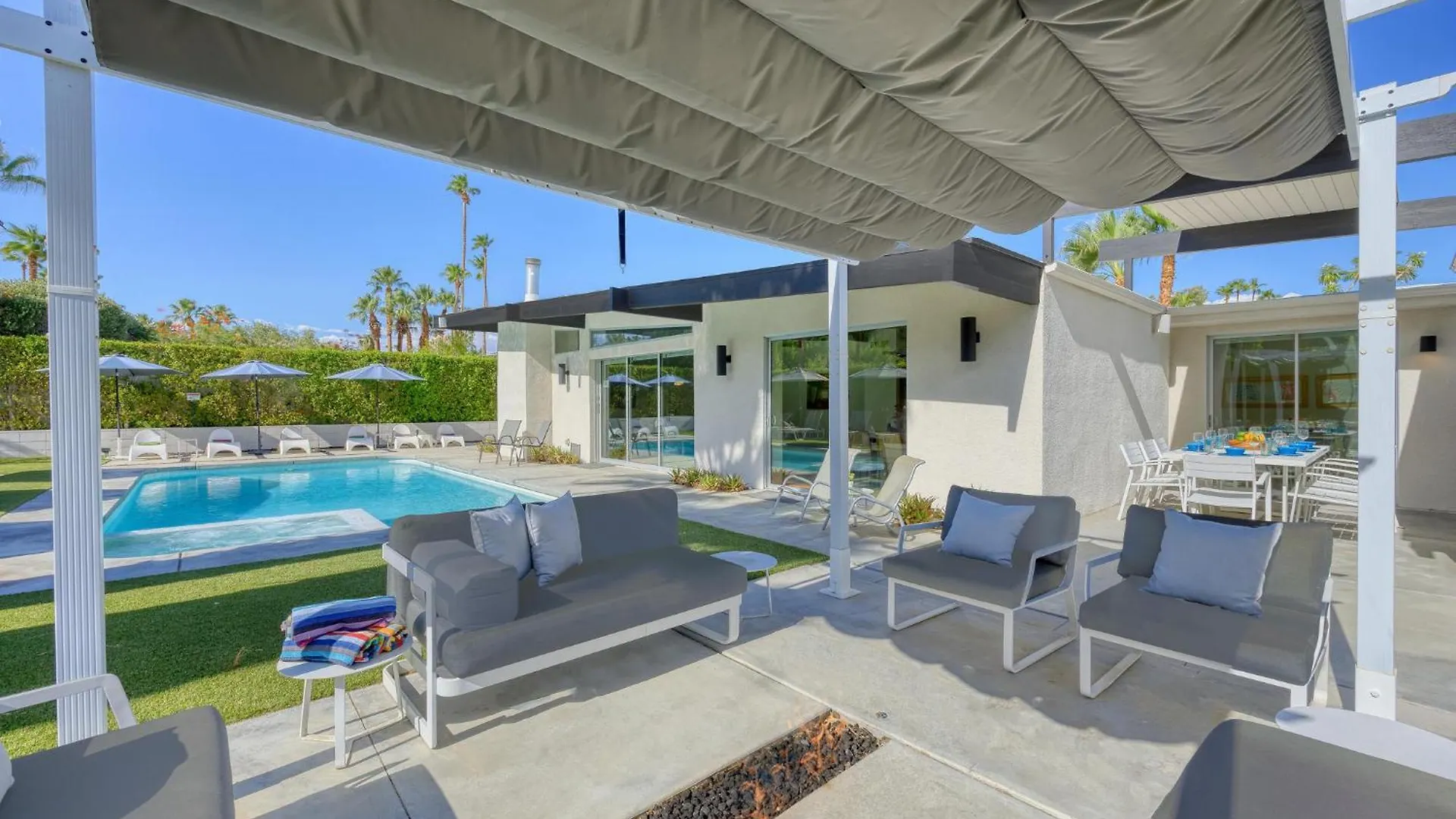 Casa de Férias 4Br Midcentury Alexander Home In Vista Las Palmas Palm Springs